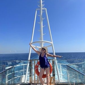 Meet your Posher, Lori